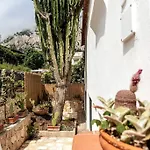 Casa La Scaletta, * Capri
